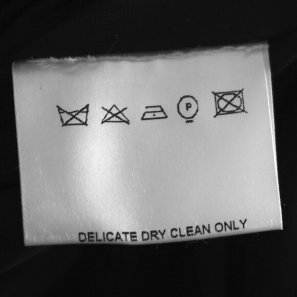 Karen Millen black mermaid dress with bow and flounce - Picture 11 of 11